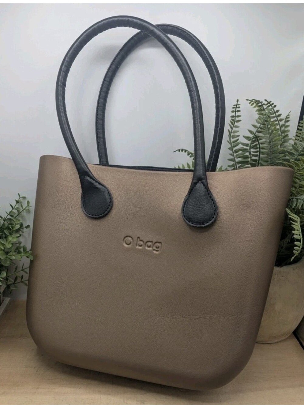 O bag Tote Bag Zip Close Aftermarket Shoulder Strap  Included Carry All Purse